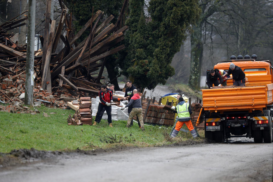 Patrijarh srpski Porfirije u Baniji: Ova tragedija pokazala da su ljudi potrebni jedni drugima