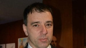 Paunović: Preklapanje interesa SNS i profesionalnih poslanika DS
