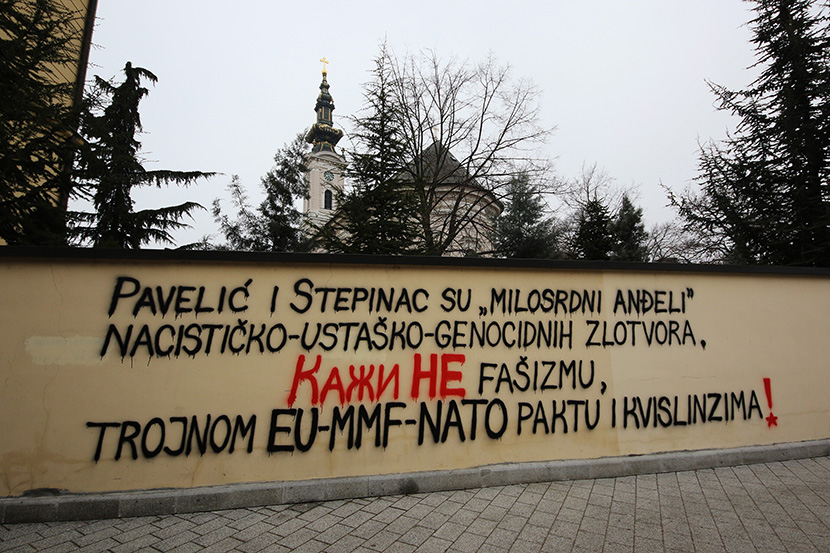 “Pavelić i Stepinac su “milosrdni anđeli”: Ceo Novi Sad od jutros priča o ovom grafitu (FOTO)
