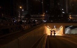 
					Peking: Haotična situacija u Hongkongu ne sme da traje beskonačno 
					
									