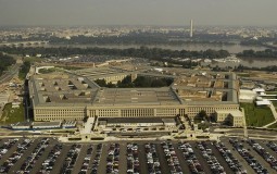 
					Pentagon Beloj kući: Prestanite sa politizacijom vojske 
					
									