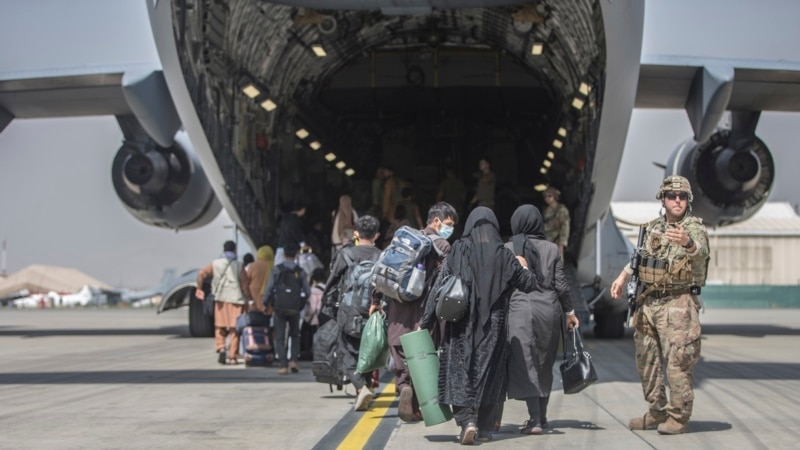 Pentagon: Evakuisano 122.000 ljudi iz Avganistana