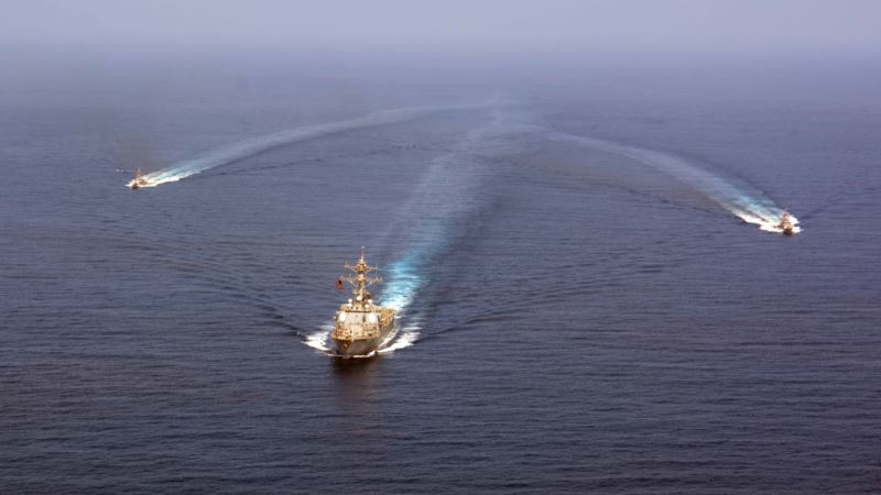 Pentagon preti odmazdom zbog raketnog napada na brodove u Crvenom moru