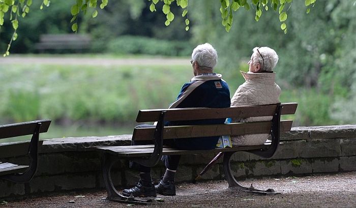 Penzioneri: Pomoć nezakonita, a povećanje ponižavajuće