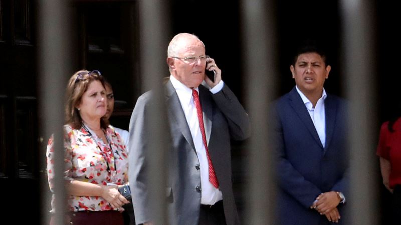 Peru: Sud zabranio dojučerašnjem predsedniku da napusti zemlju 