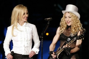 Pesmom čestitala rođendan Britney: Kako Madonna peva ‘Toxic’?