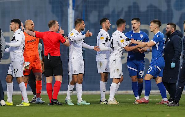 Pet golova u Novom Pazaru, tri boda Partizanu