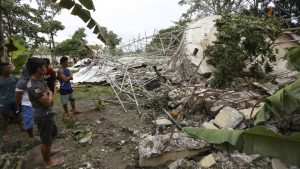 Pet mrtvih u zemljotresu na Filipinima, traga se za nestalim