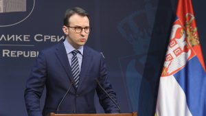 Petković: Priština od sutra planira da skida srpske tablice na administrativnim prelazima