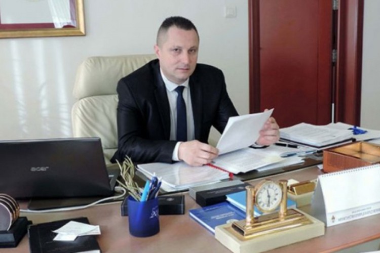 Petričević: Svi moraju izdavati fiskalne račune