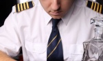 Pilot uhapšen zbog alkohola, let otkazan
