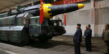 Pjongjang: Doček za heroje-naučnike koji razvijaju rakete