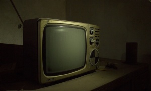 Planirali da recikliraju stari televizor, a onda u njemu otkrili nešto i odmah alarmirali policiju