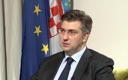 
					Plenković: Stupio bih u kontakt sa nadležnima u Srbiji 
					
									