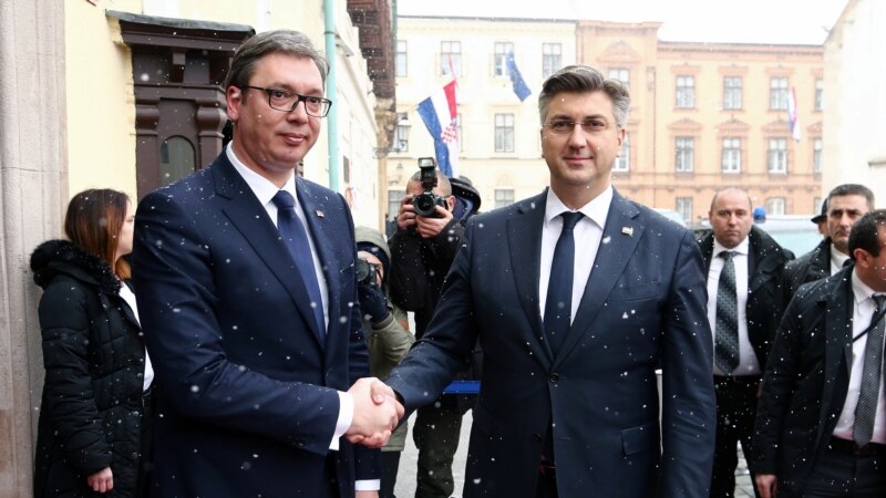 Plenković i Vučić razgovarali u Davosu 