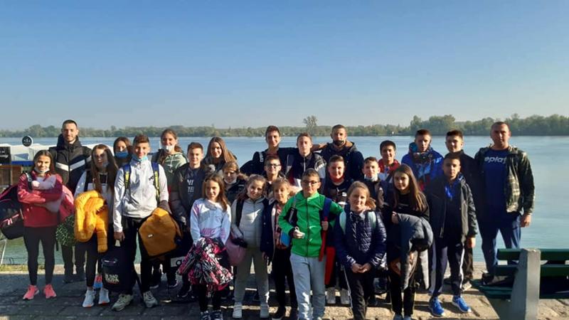 Plivački klub Leskovac na mitingu u Beogradu osvojio 16 medalja