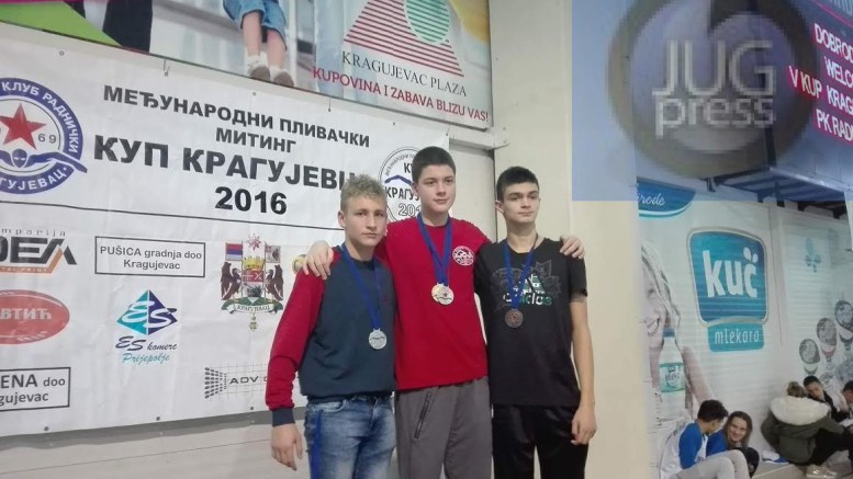 Plivački klub “Leskovac” osvojio 12 medalja u Kragujevcu