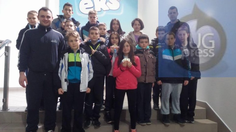 Plivački klub “Leskovac” osvojio jedanaest medalja u Paraćinu