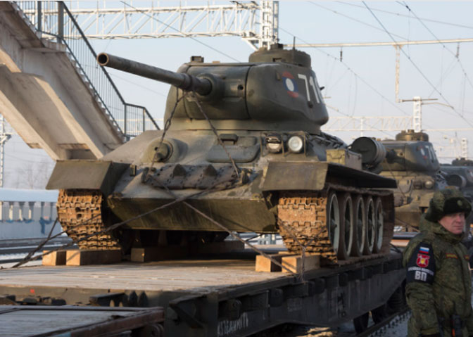 Počast za legendarne tenkove T-34 duž transsibirske pruge