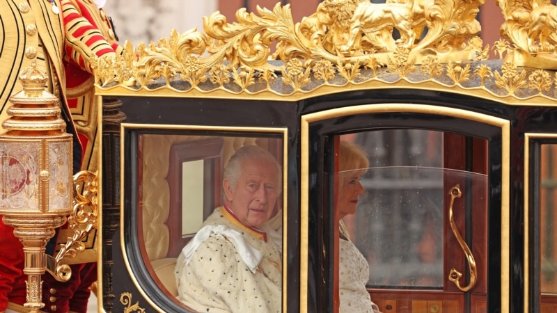 Čarls Treći krunisan za britanskog kralja na ceremoniji u Londonu