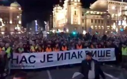 
					Počela protestna šetnja povodom godišnjice od ubistva Olivera Ivanovića 
					
									