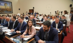 Šapić ostaje gradonačelnik Beograda, za njegovo razrešenje glasala 44 odbornika