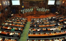 
					Hoti: Neće biti promene granica, nova Vlada preuzima odgovornost za dijalog sa Srbijom 
					
									