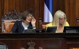 
					Počela sednica Skupštine Srbije, poslanici postavljaju pitanja 
					
									