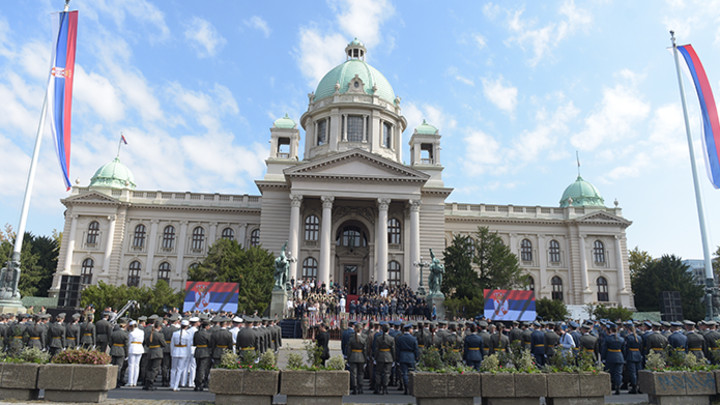 Počela svečana promocija najmlađih oficira Vojske Srbije - Prisustvuje predsednik Vučić (FOTO+VIDEO)