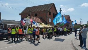 Počelo okupljanje građana u Šapcu za proteste