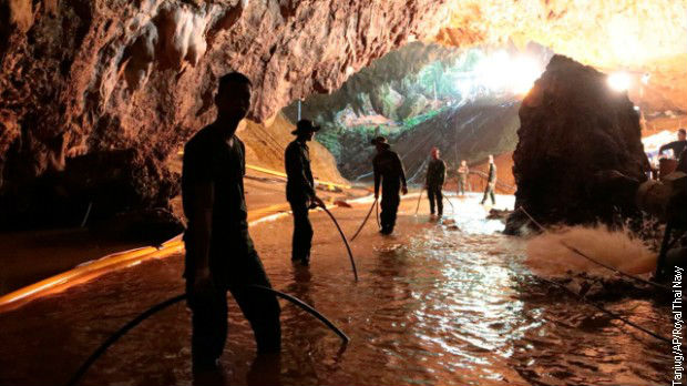 Četiri dečaka spasena iz pećine na Tajlandu, sutra nastavak akcije