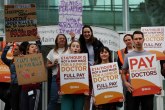Počeo najduži štrajk u istoriji zdravstva na ostrvu: Desetine hiljada lekara traže veće plate