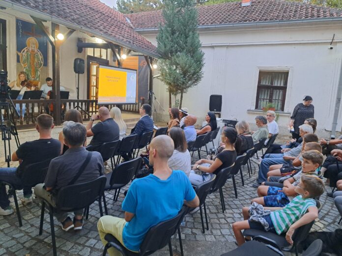Počinje likovna kolonija u Sićevu: Izložba razglednica, AI video i umetnici iz cele zemlje
