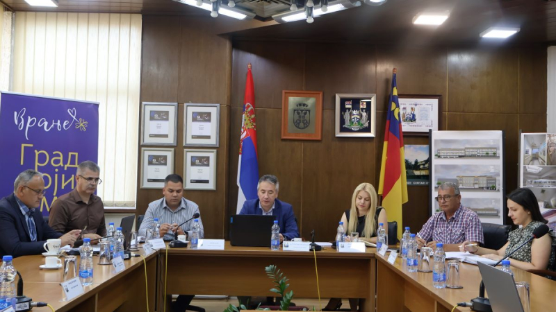 Podrška mladima i rešavanje problema napuštenih pasa – donete nove odluke u Vranju