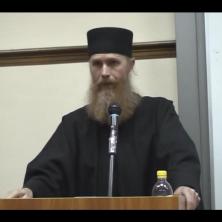 Pogledajte današnje mlade hrišćanke, ogoljene, izbušene, istetovirane - Monah Arsenije govorio o ženama, modi i muzici koja se sluša