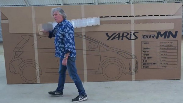 Pogledajte kako je James May raspakovao Toyotu Yaris GRMN iz ogromne kutije