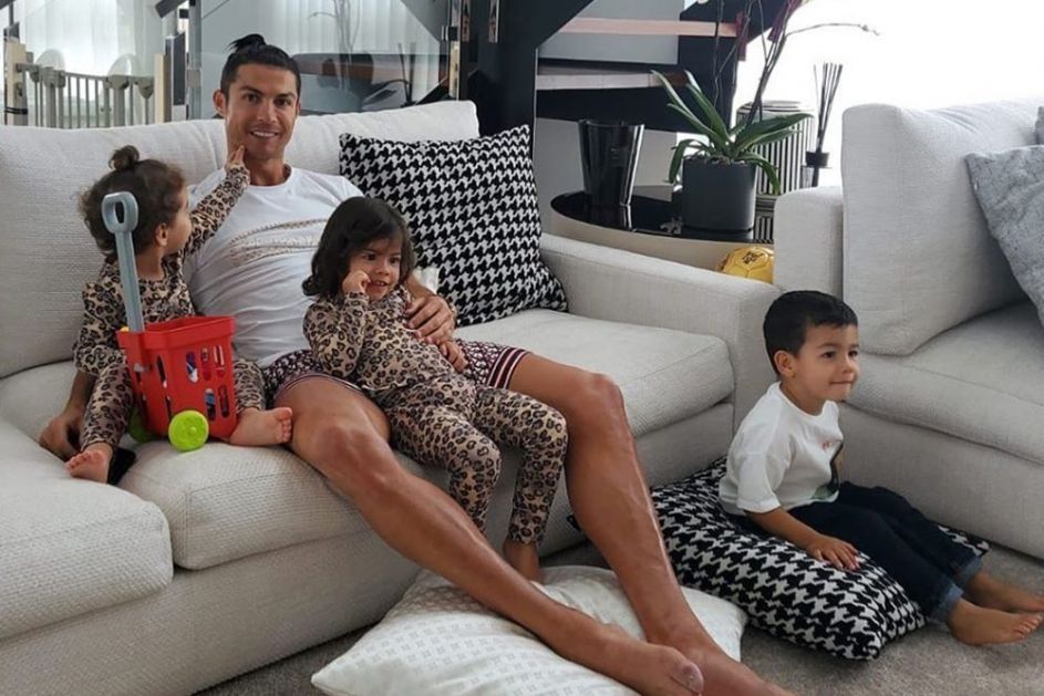 Pogledajte luksuznu karantin vilu koju Ronaldo plaća 3500 dolara na dan!