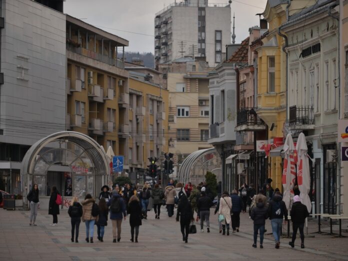 Pojačana higijena i provetravanje kao glavna odbrana od koksaki virusa pred početak školske godine