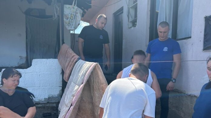 Policajci iz niškog sindikata odneli pomoć selima pogođenim požarom