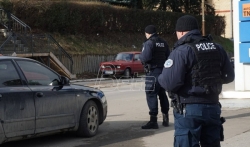 Policija: Nećemo dozvoliti ulazak na Kosovo Vulinu i Djuriću