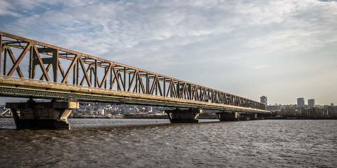 Policija sprečila samoubistvo muškarca sa Pančevakog mosta