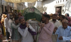 Policija u Pakistanu uhapsila osam ljudi posle smrtonosnog meteža za Ramazan