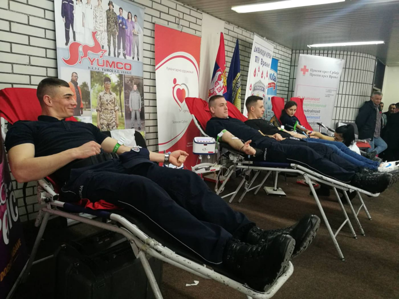 Policija u akciji dobrovoljnog davanja davanja krvi