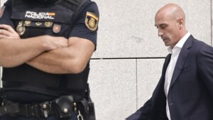 Policija u španskom fudbalskom savezu zbog sumnje na korupciju: Uhapšeno sedam osoba, pretres Rubijalesove kuće