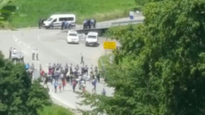 Policija zaustavila migrante na granici BiH i Hrvatske