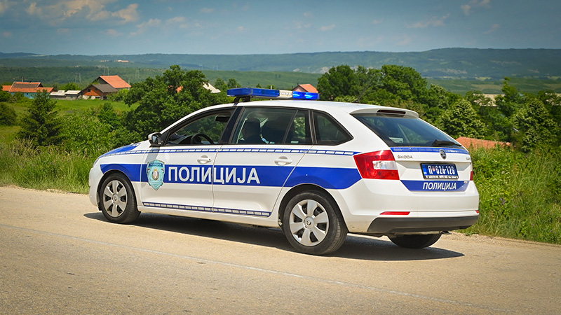 Policija zaustavila osumnjičenog koji je upravljao odjavljenim vozilom