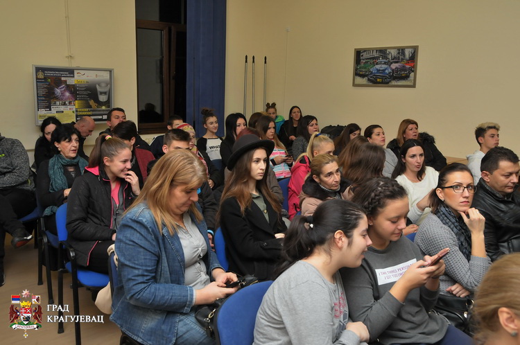 Policijska uprava Kragujevca u kampanji “16 dana aktivizma protiv nasilja nad ženama“