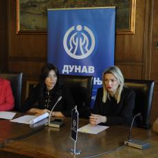Polisa dobrovoljnog zdravstvenog osiguranja na dar štićenicama Sigurne kuće u Beogradu