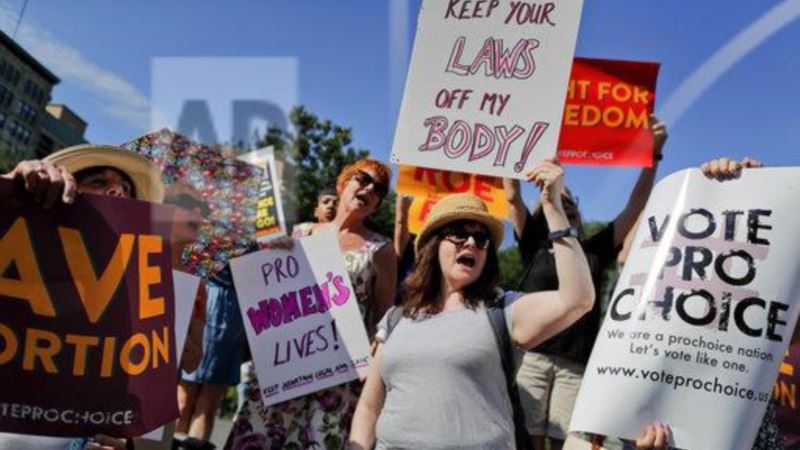 Političke igre oko zabrane abortusa