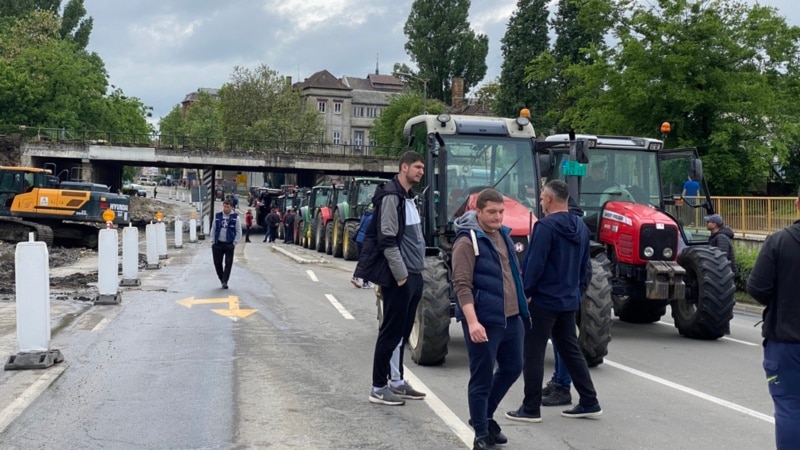 Poljoprivrednici prekidaju blokade puteva u Srbiji nakon   poziva na sastanak u Vladu 
